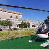 ...: una masseria nelle campagne di Grottaglie che ha dotato anche di elisuperficie autorizzata al decollo e all�atterraggio